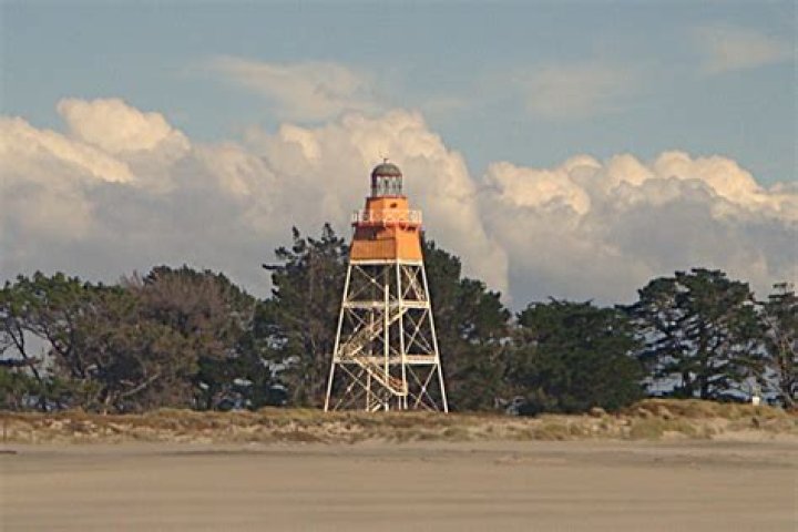 Is Farewell Spit growing